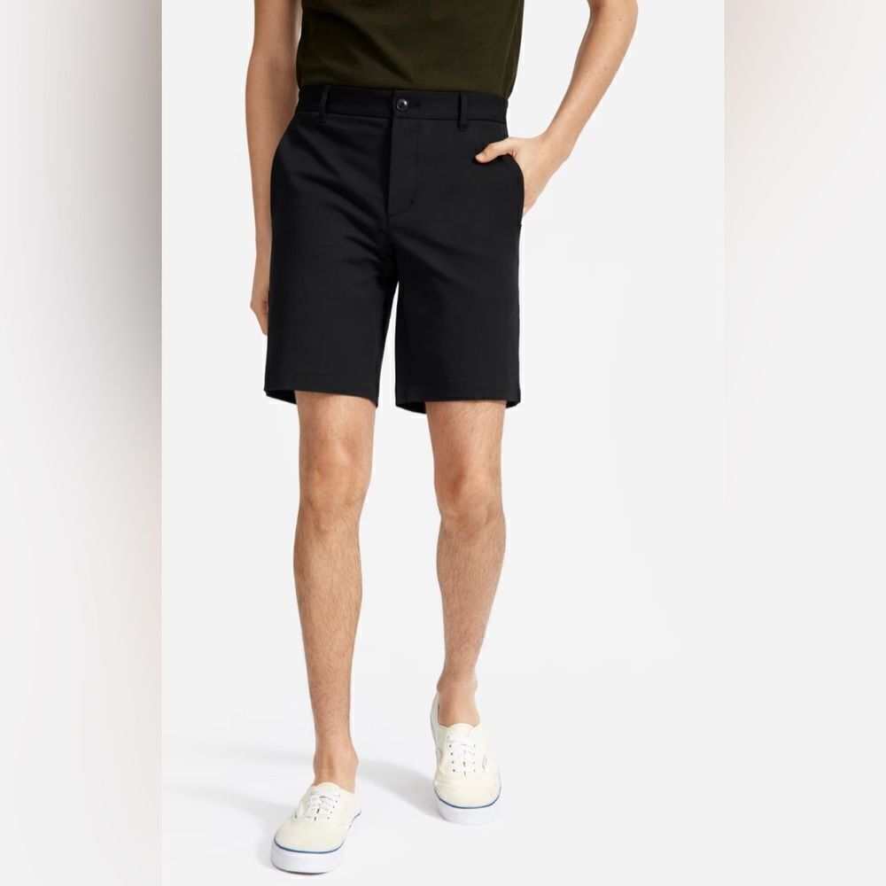 NWT Everlane The 9" Slim Fit Performance Chino Short in Black Size 32